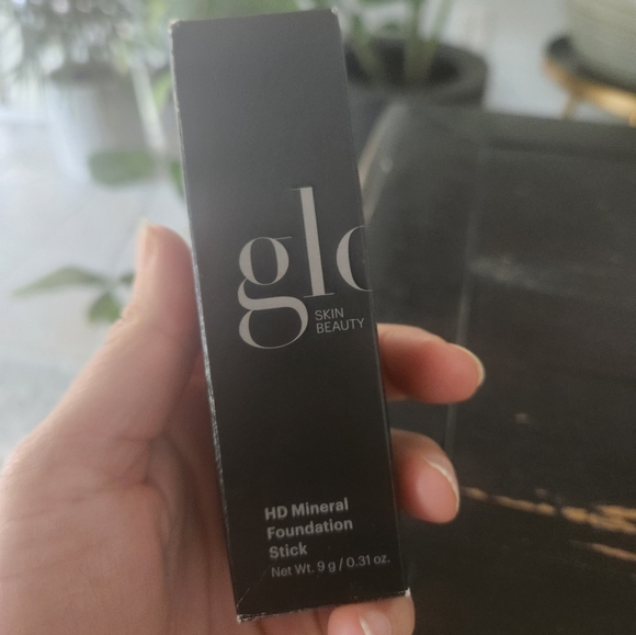 GLO SKIN Beauty HD Mineral Foundation Stick- Sand 4W 9g/0.31 oz New in Box - Picture 3 of 7